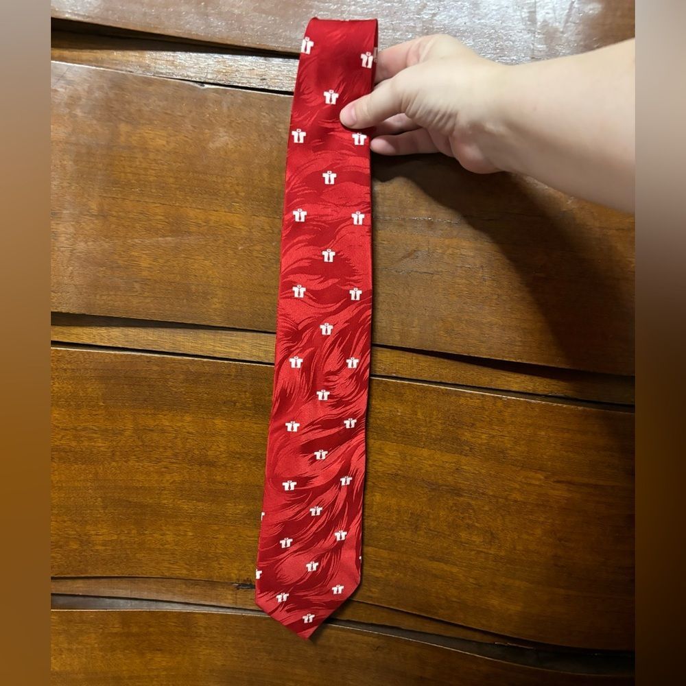Wendy’s Muchas Nachos Tie 100% Silk